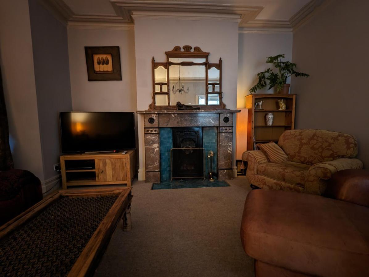 5 Bed Terraced Family Home Bristol + Parking Extérieur photo