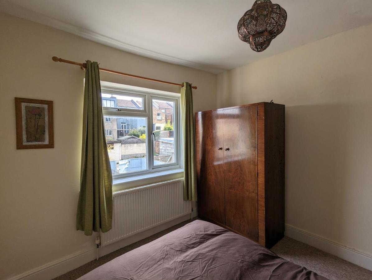 5 Bed Terraced Family Home Bristol + Parking Extérieur photo