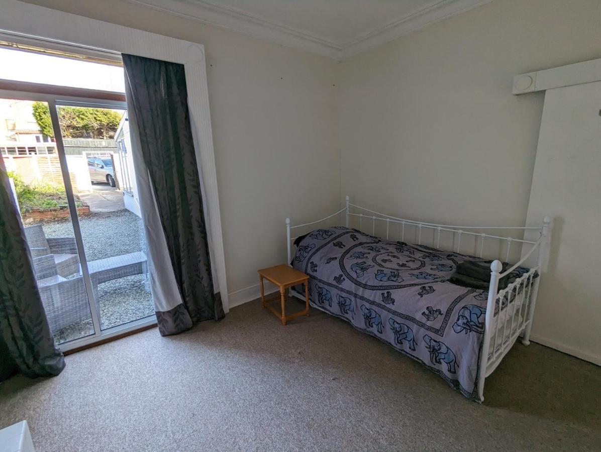 5 Bed Terraced Family Home Bristol + Parking Extérieur photo