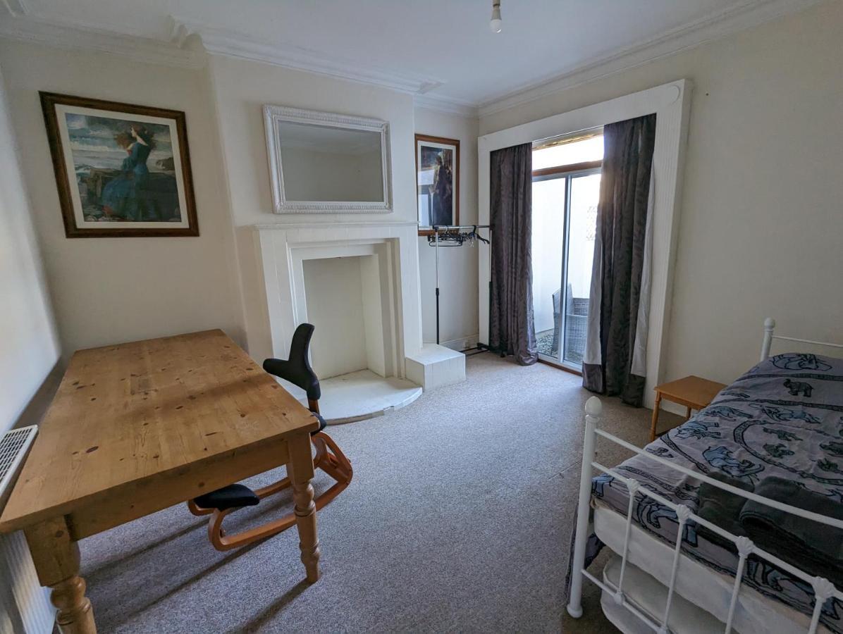 5 Bed Terraced Family Home Bristol + Parking Extérieur photo