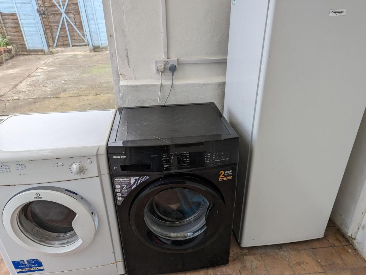 5 Bed Terraced Family Home Bristol + Parking Extérieur photo