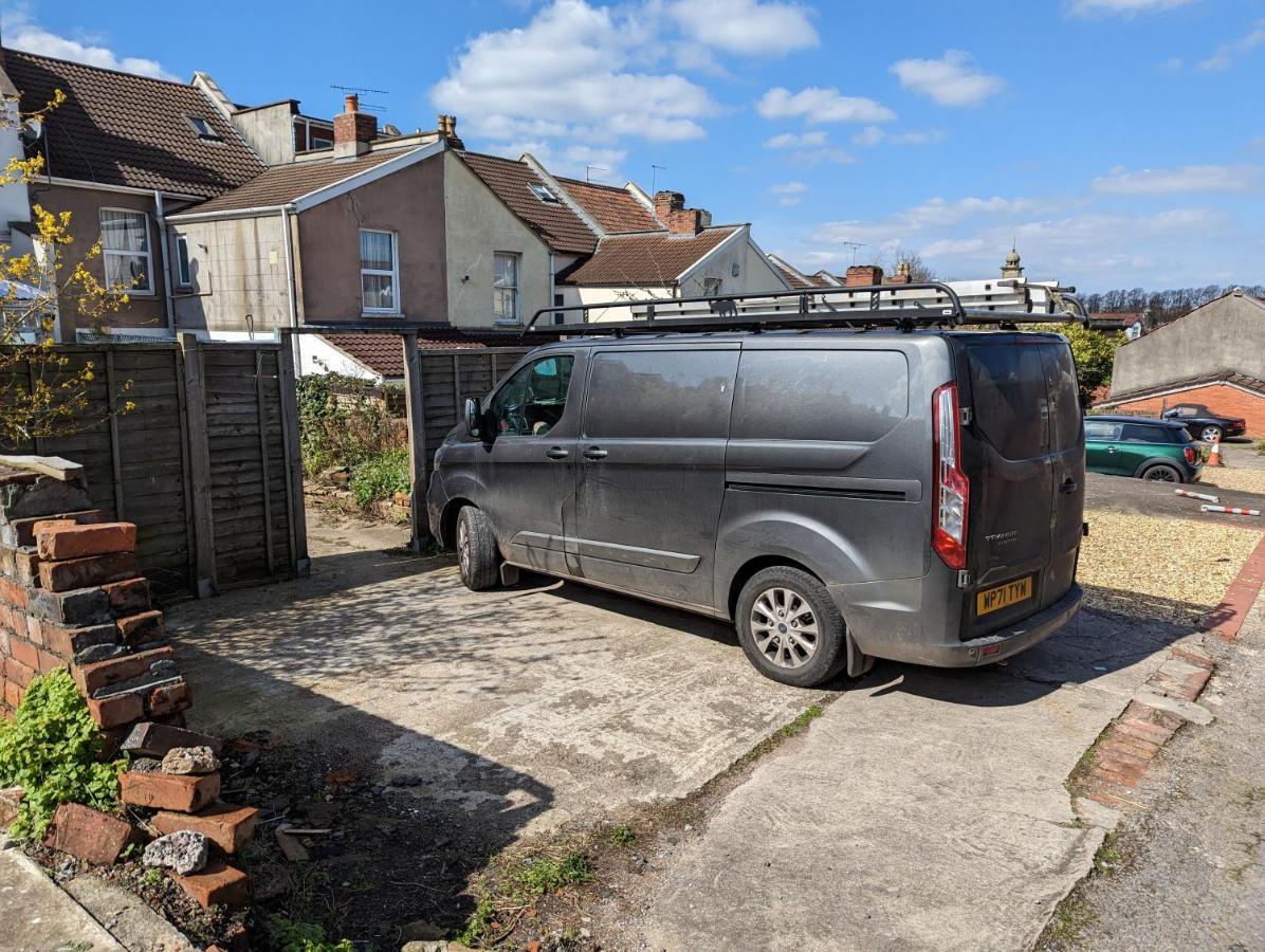 5 Bed Terraced Family Home Bristol + Parking Extérieur photo